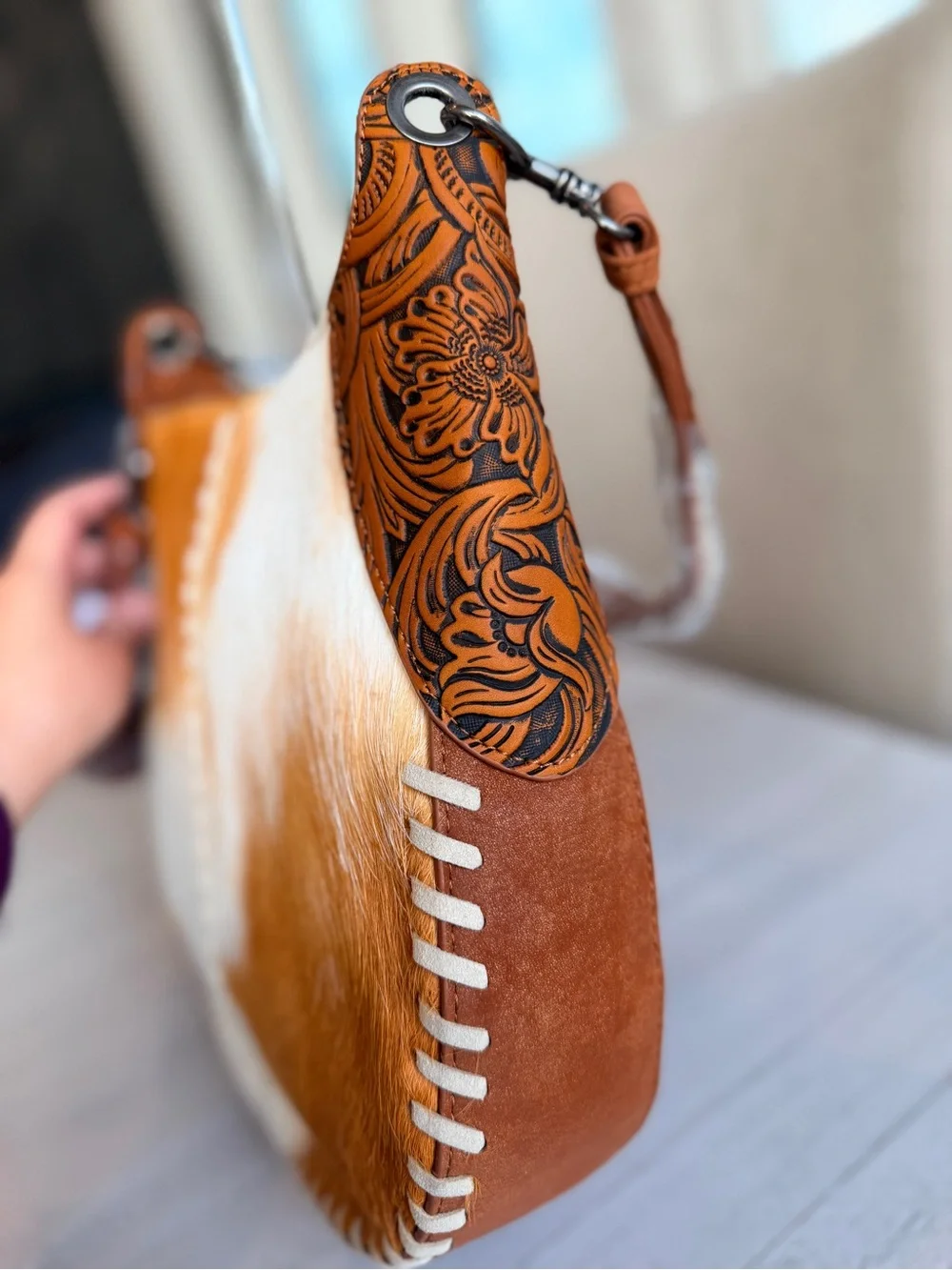 Trinity Ranch Cowhide ＆ Tooled Leather Hobo Crossbody Bag Brown